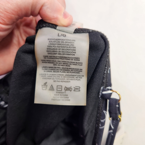 🌙✨ NWT Cyn & Luca One-Piece Swimsuit – Size Large – Sun, Moon & Stars ✨🌙 - Picture 10 of 11